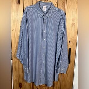 Brooks Brothers Men's Traditional Fit Blue White Button Down Shirt 17 1/2 - 33
